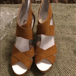 Brand New wedge sandal. No trades